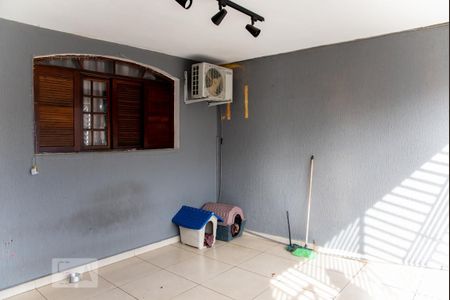 Casa à venda com 158m², 3 quartos e 2 vagasGaragem