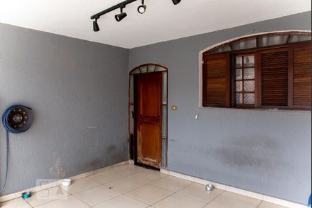 Casa à venda com 158m², 3 quartos e 2 vagasGaragem