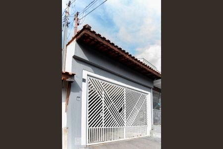 Casa à venda com 158m², 3 quartos e 2 vagasFachada