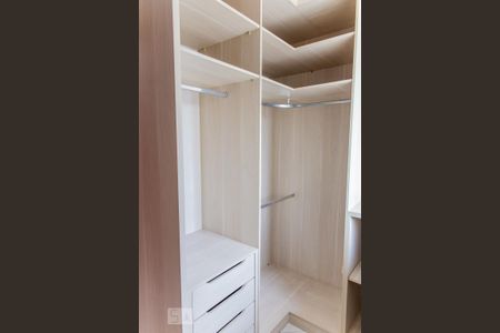 Apartamento para alugar com 80m², 3 quartos e 2 vagasCloset