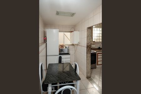 Apartamento à venda com 120m², 3 quartos e sem vaga Apartamento à venda com 120m², 3 quartos e sem vagaCopa
