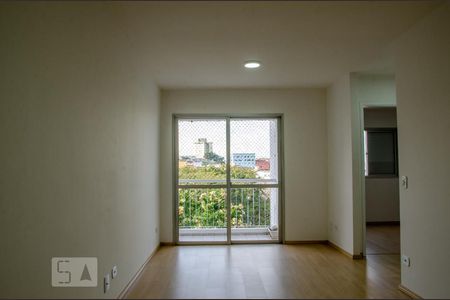 Sala de apartamento para alugar com 2 quartos, 62m² em Jardim Mariliza, São Paulo