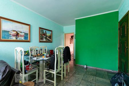 Casa à venda com 188m², 3 quartos e 3 vagasSala