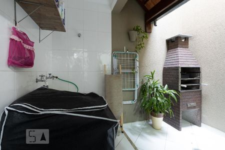 Casa à venda com 70m², 2 quartos e 2 vagasÁrea de serviço