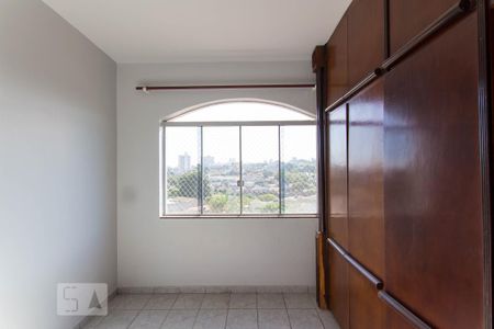 Apartamento para alugar com 120m², 4 quartos e 1 vaga Apartamento para alugar com 120m², 4 quartos e 1 vagaQuarto 2