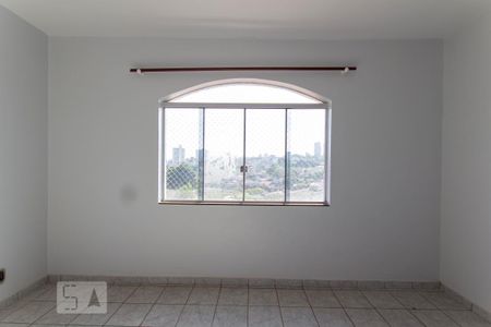 Apartamento para alugar com 120m², 4 quartos e 1 vaga Apartamento para alugar com 120m², 4 quartos e 1 vagaSala