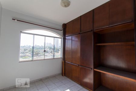 Apartamento para alugar com 120m², 4 quartos e 1 vaga Apartamento para alugar com 120m², 4 quartos e 1 vagaQuarto 2