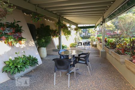 Apartamento à venda com 68m², 2 quartos e 1 vagaÁrea comum