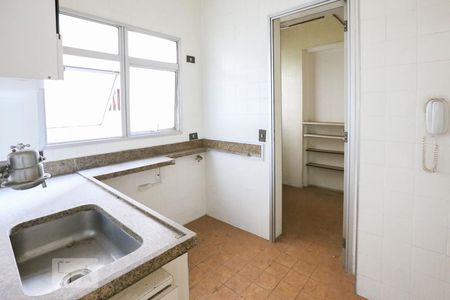 Apartamento à venda com 68m², 2 quartos e 1 vagaCozinha