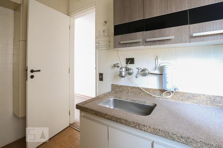 Apartamento à venda com 68m², 2 quartos e 1 vagaCozinha