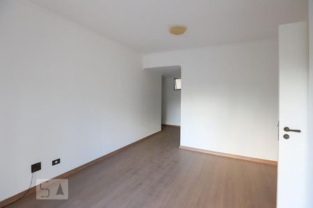 Sala de apartamento à venda com 2 quartos, 68m² em Vila Olímpia, São Paulo