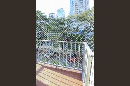 Apartamento à venda com 68m², 2 quartos e 1 vagaSacada