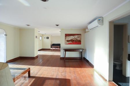 Apartamento à venda com 68m², 2 quartos e 1 vagaÁrea comum - Hall