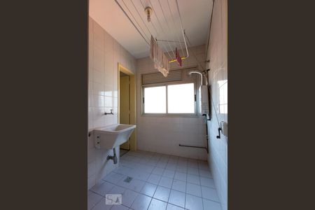 Apartamento para alugar com 76m², 3 quartos e 1 vagaÁrea de serviço