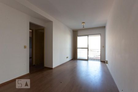 Apartamento para alugar com 76m², 3 quartos e 1 vagaSala