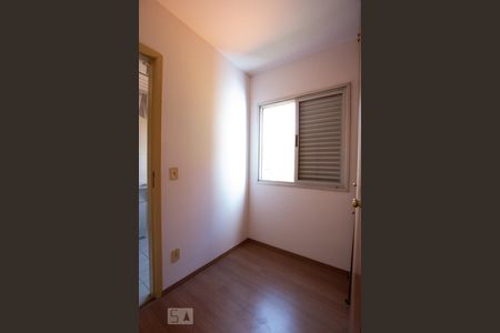 Apartamento para alugar com 76m², 3 quartos e 1 vagaQuarto 3