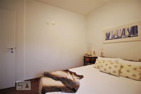 Apartamento à venda com 130m², 2 quartos e 2 vagasQuarto
