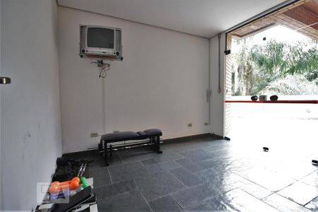 Apartamento à venda com 130m², 2 quartos e 2 vagasAcademia