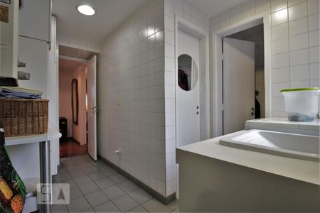 Apartamento à venda com 130m², 2 quartos e 2 vagasÁrea de Serviço