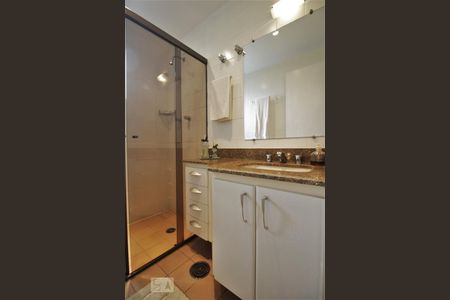 Apartamento à venda com 130m², 2 quartos e 2 vagasBanheiro