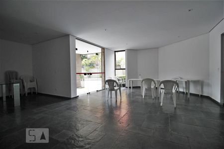 Apartamento à venda com 130m², 2 quartos e 2 vagasÁrea comum - Salão de festas