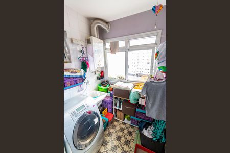 Apartamento à venda com 67m², 2 quartos e 1 vagaÁrea de serviço