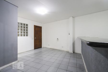 Sala de casa para alugar com 2 quartos, 70m² em Vila Cavaton, São Paulo