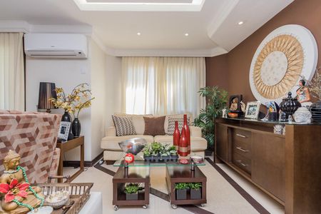 Casa à venda com 300m², 3 quartos e 2 vagasSala