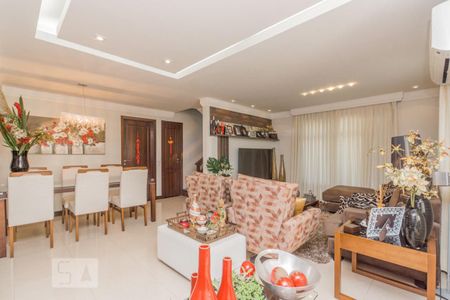 Casa à venda com 300m², 3 quartos e 2 vagasSala