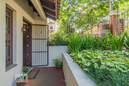 Casa à venda com 300m², 3 quartos e 2 vagasÁrea externa