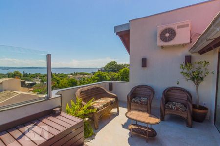 Terraço de casa à venda com 3 quartos, 300m² em Camaquã, Porto Alegre