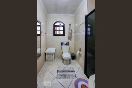 Casa à venda com 187m², 3 quartos e 2 vagasBanheiro