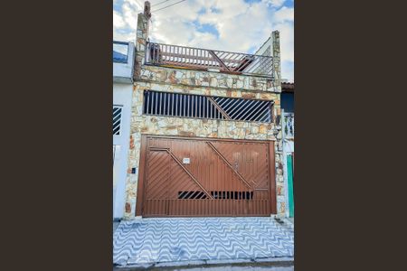 Casa à venda com 187m², 3 quartos e 2 vagasFachada