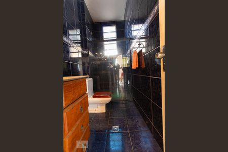 Casa à venda com 300m², 5 quartos e 6 vagasBanheiro 1