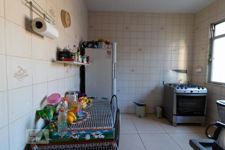 Casa à venda com 300m², 5 quartos e 6 vagasCozinha 2