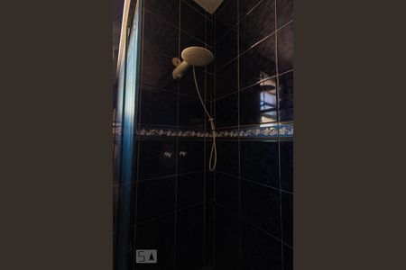 Casa à venda com 300m², 5 quartos e 6 vagasBanheiro 2