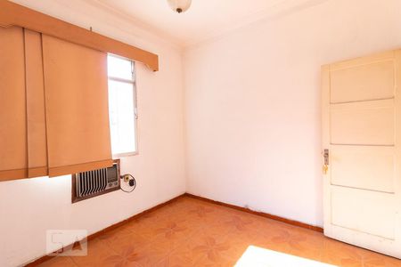 Casa à venda com 300m², 5 quartos e 6 vagasQuarto 2