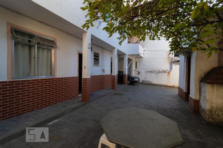 Casa à venda com 300m², 5 quartos e 6 vagasQuintal