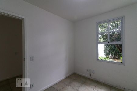 Casa de condomínio para alugar com 300m², 5 quartos e 2 vagas Casa de condomínio para alugar com 300m², 5 quartos e 2 vagasQuarto