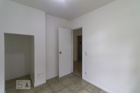 Casa de condomínio para alugar com 300m², 5 quartos e 2 vagas Casa de condomínio para alugar com 300m², 5 quartos e 2 vagasQuarto