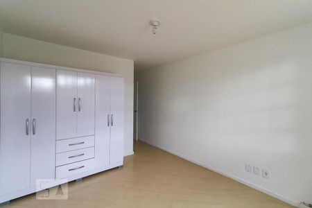 Casa de condomínio para alugar com 300m², 5 quartos e 2 vagas Casa de condomínio para alugar com 300m², 5 quartos e 2 vagasSuíte 2