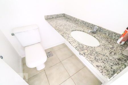 Lavabo de casa de condomínio para alugar com 5 quartos, 300m² em Recreio dos Bandeirantes, Rio de Janeiro