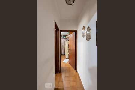 Casa à venda com 104m², 3 quartos e 2 vagasCorredor