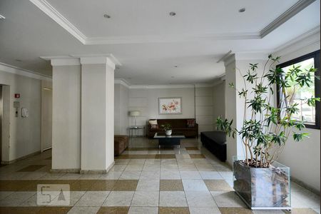 Apartamento para alugar com 33m², 1 quarto e 1 vagaHall social