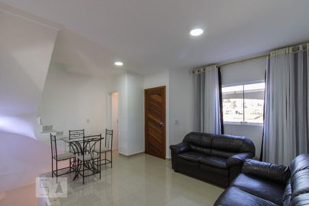 Sala de casa à venda com 2 quartos, 112m² em Vila Gustavo, São Paulo