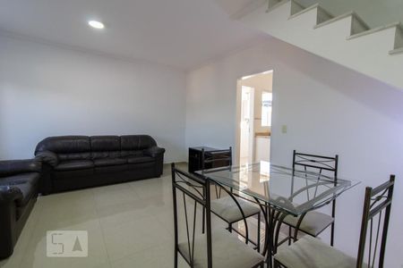 Sala de casa à venda com 2 quartos, 112m² em Vila Gustavo, São Paulo