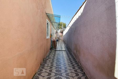 Casa à venda com 150m², 4 quartos e 4 vagasCorredor Externo