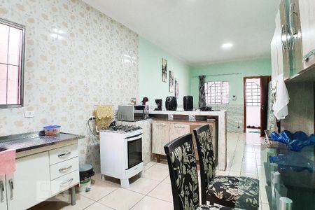 Casa à venda com 150m², 4 quartos e 4 vagasCozinha