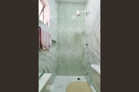 Casa à venda com 150m², 4 quartos e 4 vagasBanheiro