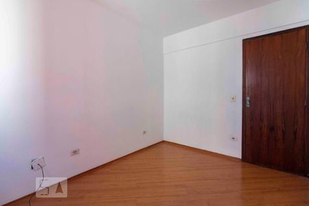 Quarto 2 de apartamento para alugar com 2 quartos, 55m² em Itaquera, São Paulo